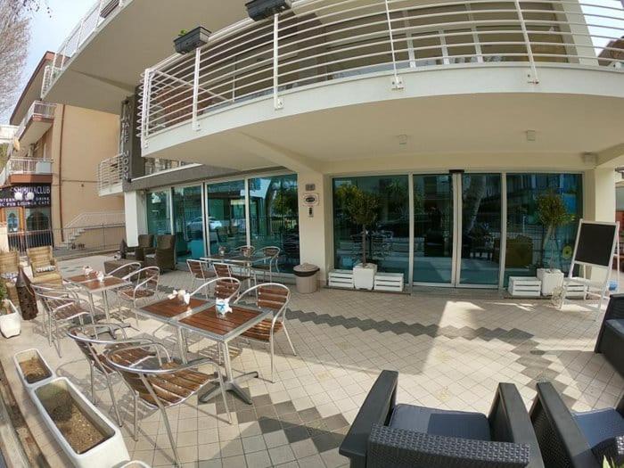 Hotel Half Moon Airport Restaurant Rímini Exterior foto